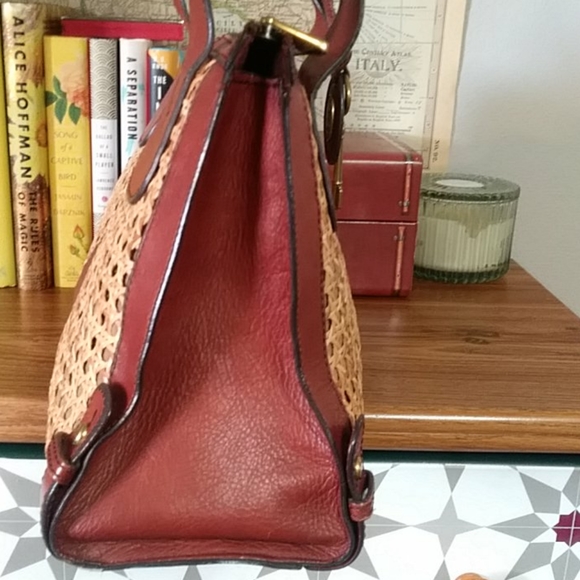 HP!!! 🎉Fossil cane wicker Vintage Reissue bag - Picture 8 of 10